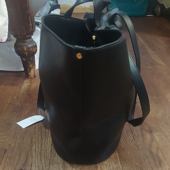 3/$12 Time and Tru Elegant Black Tote - Picture 5 of 9
